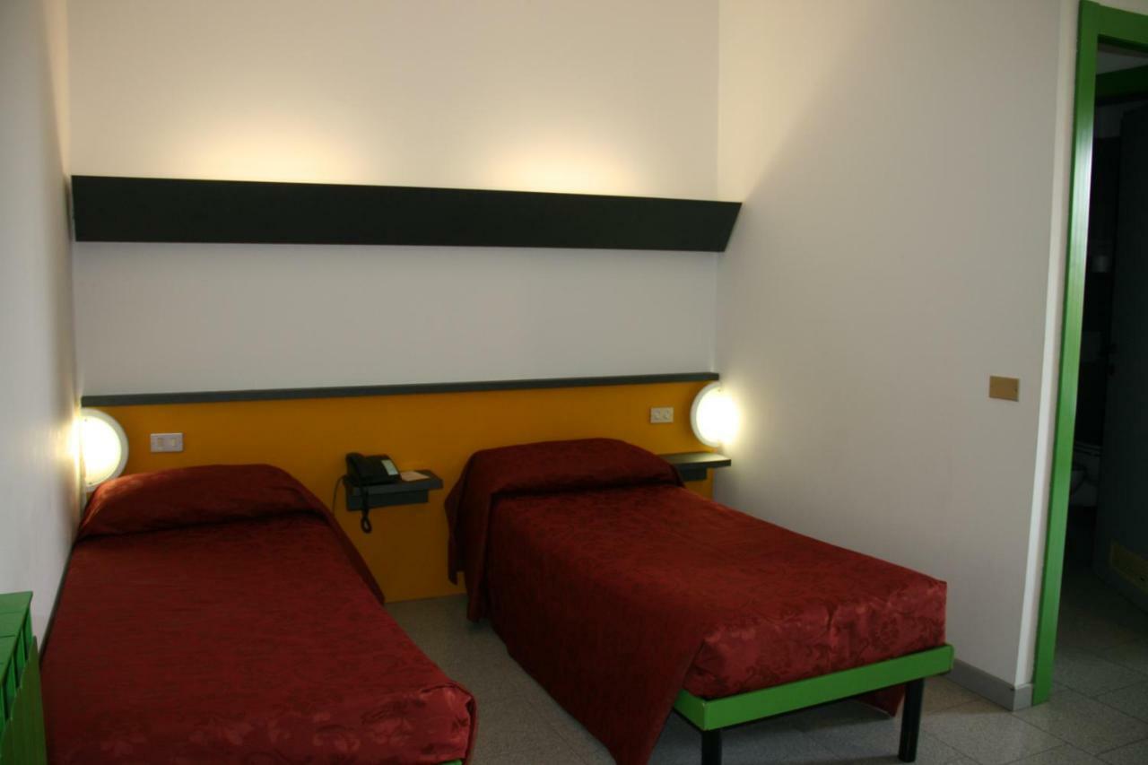 Albergo Nardini Lentate sul Seveso Exterior foto